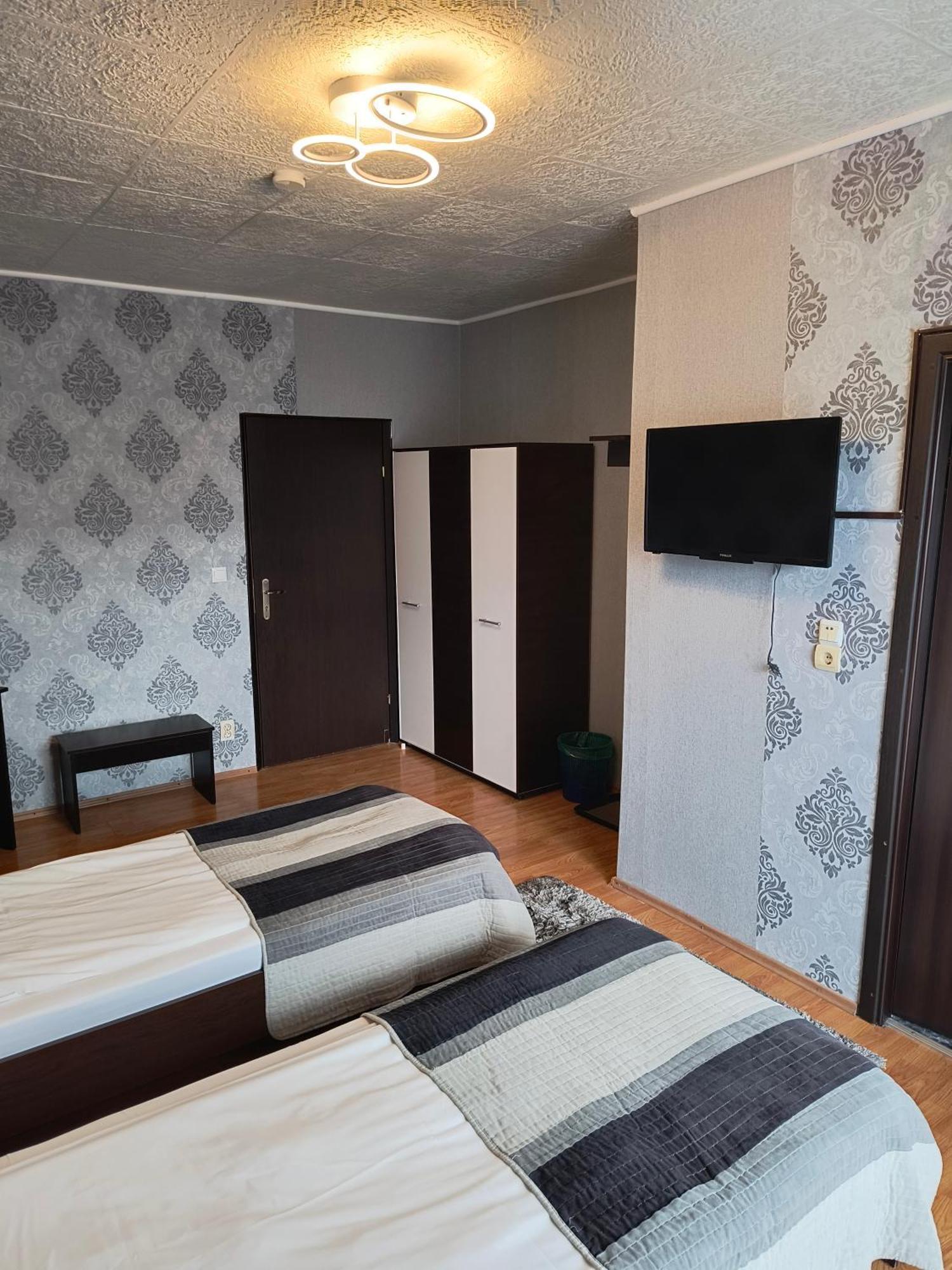 Casa Mais Brasov Bagian luar foto