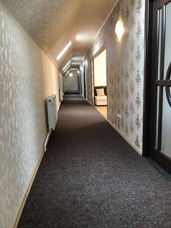 Casa Mais Brasov Bagian luar foto