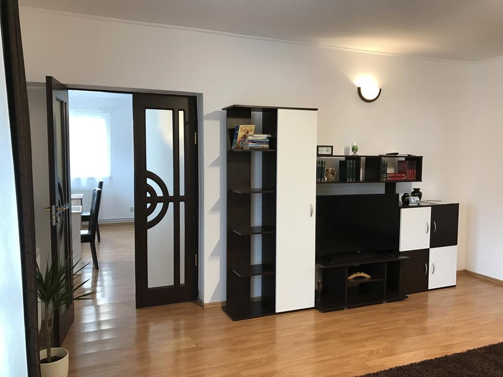 Casa Mais Brasov Bagian luar foto