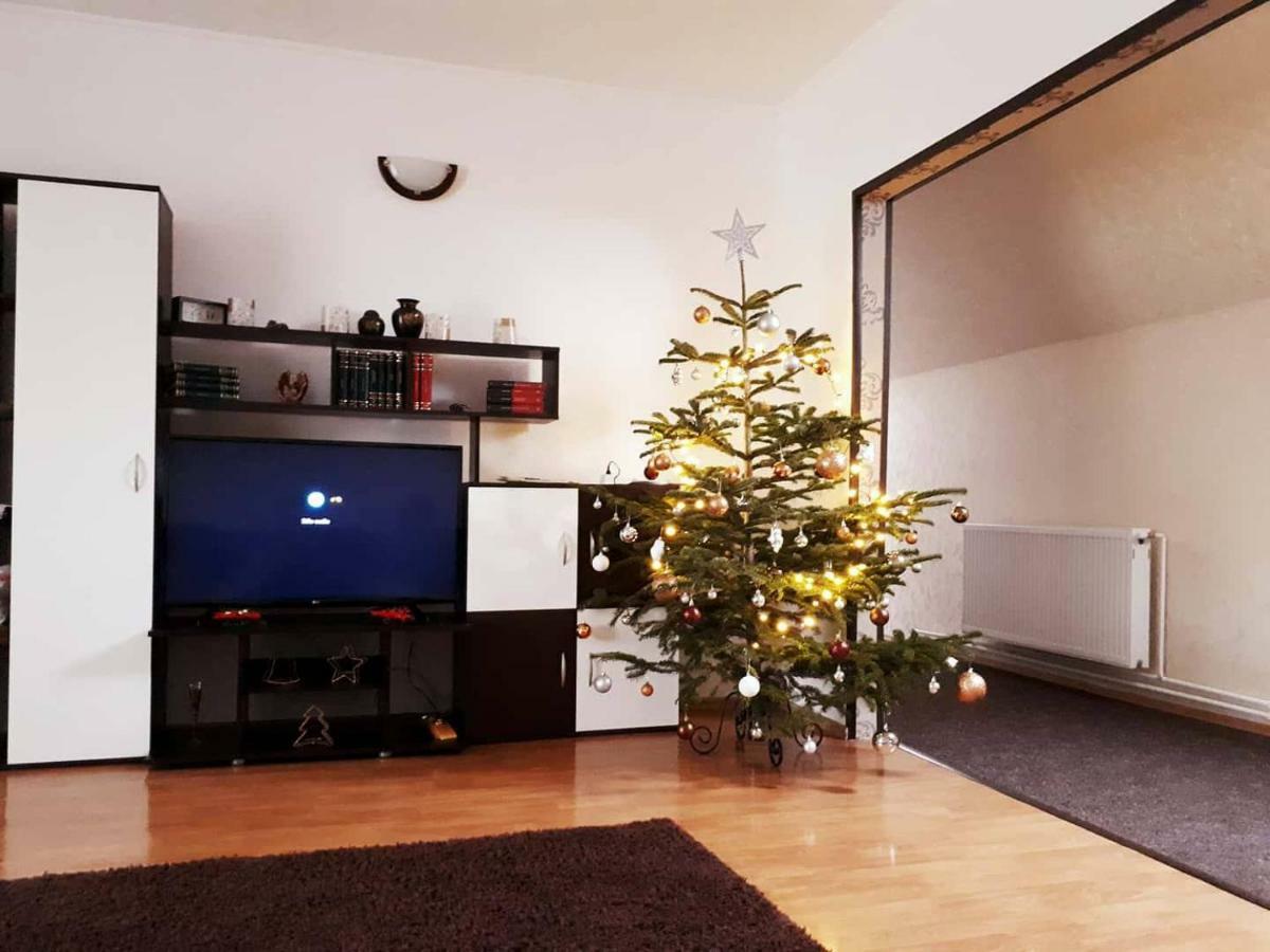 Casa Mais Brasov Bagian luar foto
